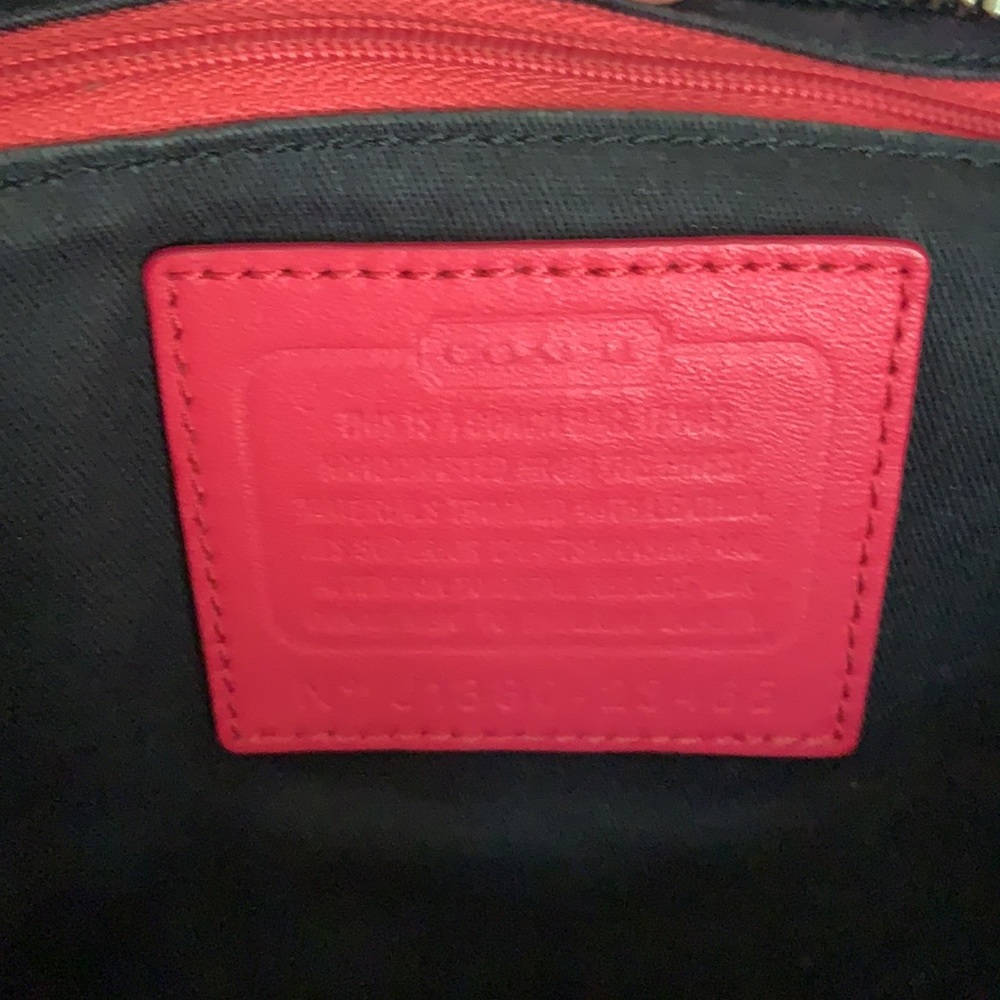 Authentic Coach tote - Picture 7 of 7